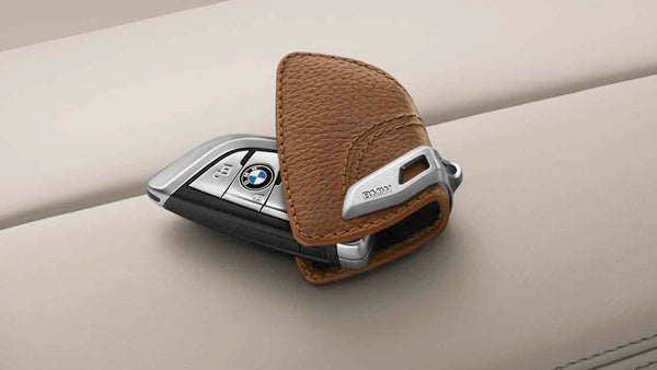 BMW 原廠 Leather Key Case 皮革 鑰匙套 / 鑰匙包 For F40 F44 F45 F46 G42 U06 G20 G21 G22 G23 G26 G30 G31 G32 G11 G12 G14 G15 G16 F48 F39 G01 G02 F15 F16 G05 G06 G07 G80 G81 G82 G83 F90 F91 F92 F93 F95 F96 F97 F98 G29