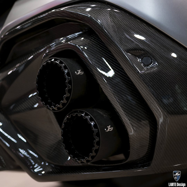 Larte Design 原廠 後下巴 / 後下擾流組 (烤漆版,含尾飾管及剎車燈) For BMW X6 ( G06 )