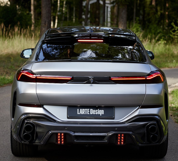 Larte Design 原廠 Carbon 碳纖維 後下巴 / 後下擾流組 (含尾飾管及剎車燈) For BMW X6 ( G06 )
