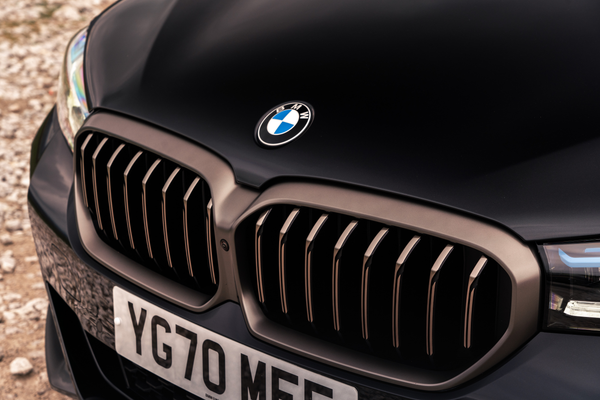BMW M Performance 原廠 M550i 鈰灰色 水箱罩 鼻頭 For G30 Lci G31 Lci